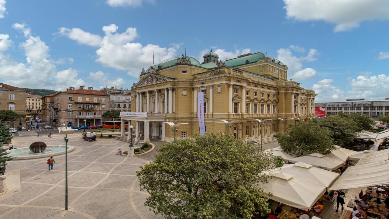 Apartments Art Teatro Rijeka Exterior photo