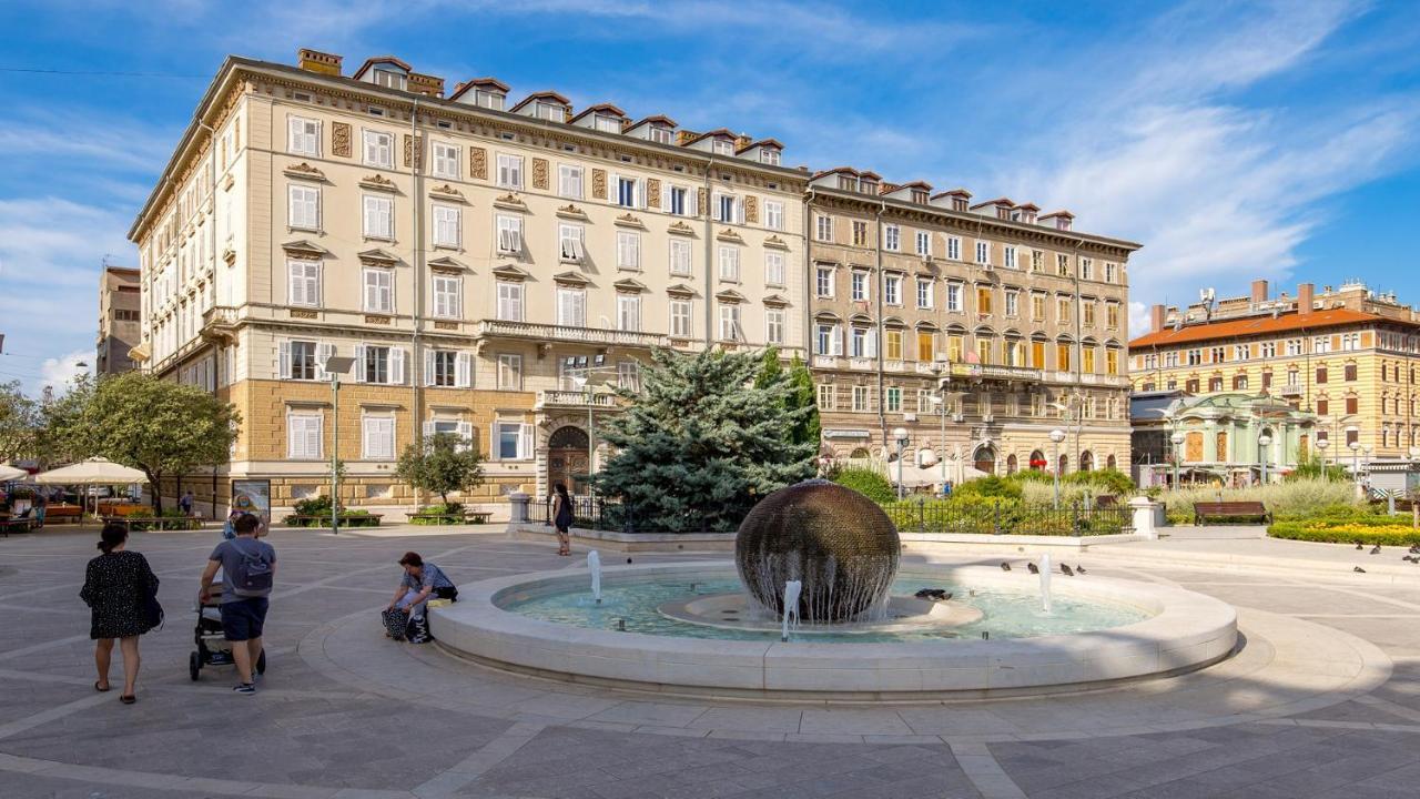 Apartments Art Teatro Rijeka Exterior photo